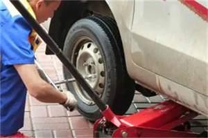 双滦区附近拖车24小时服务热线电话